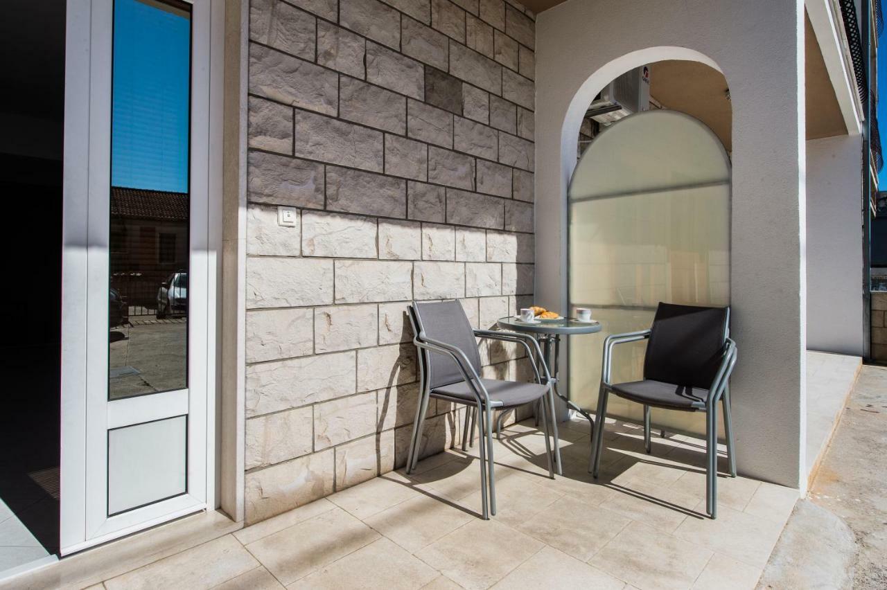 Apartmani Mila Podstrana Exteriér fotografie